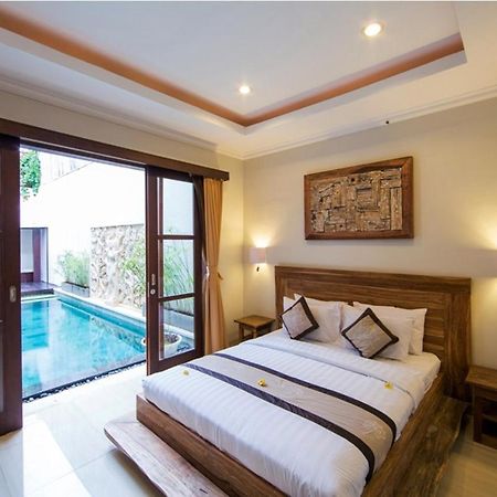 White Lotus Villas Seminyak Εξωτερικό φωτογραφία