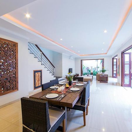 White Lotus Villas Seminyak Εξωτερικό φωτογραφία