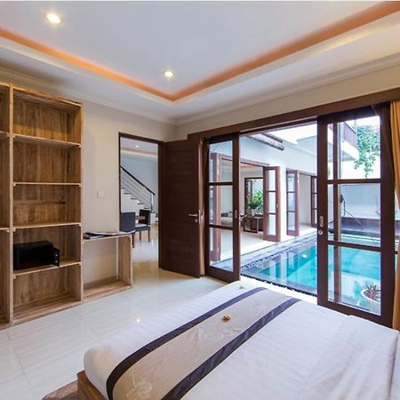 White Lotus Villas Seminyak Εξωτερικό φωτογραφία