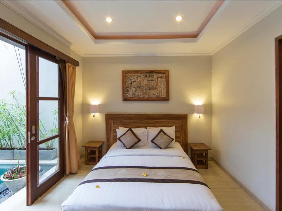 White Lotus Villas Seminyak Εξωτερικό φωτογραφία