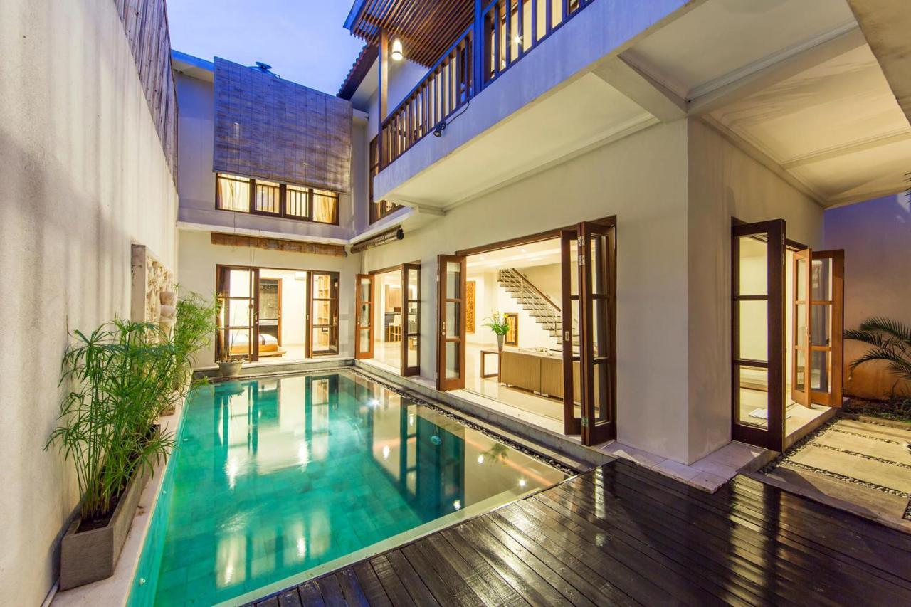 White Lotus Villas Seminyak Εξωτερικό φωτογραφία