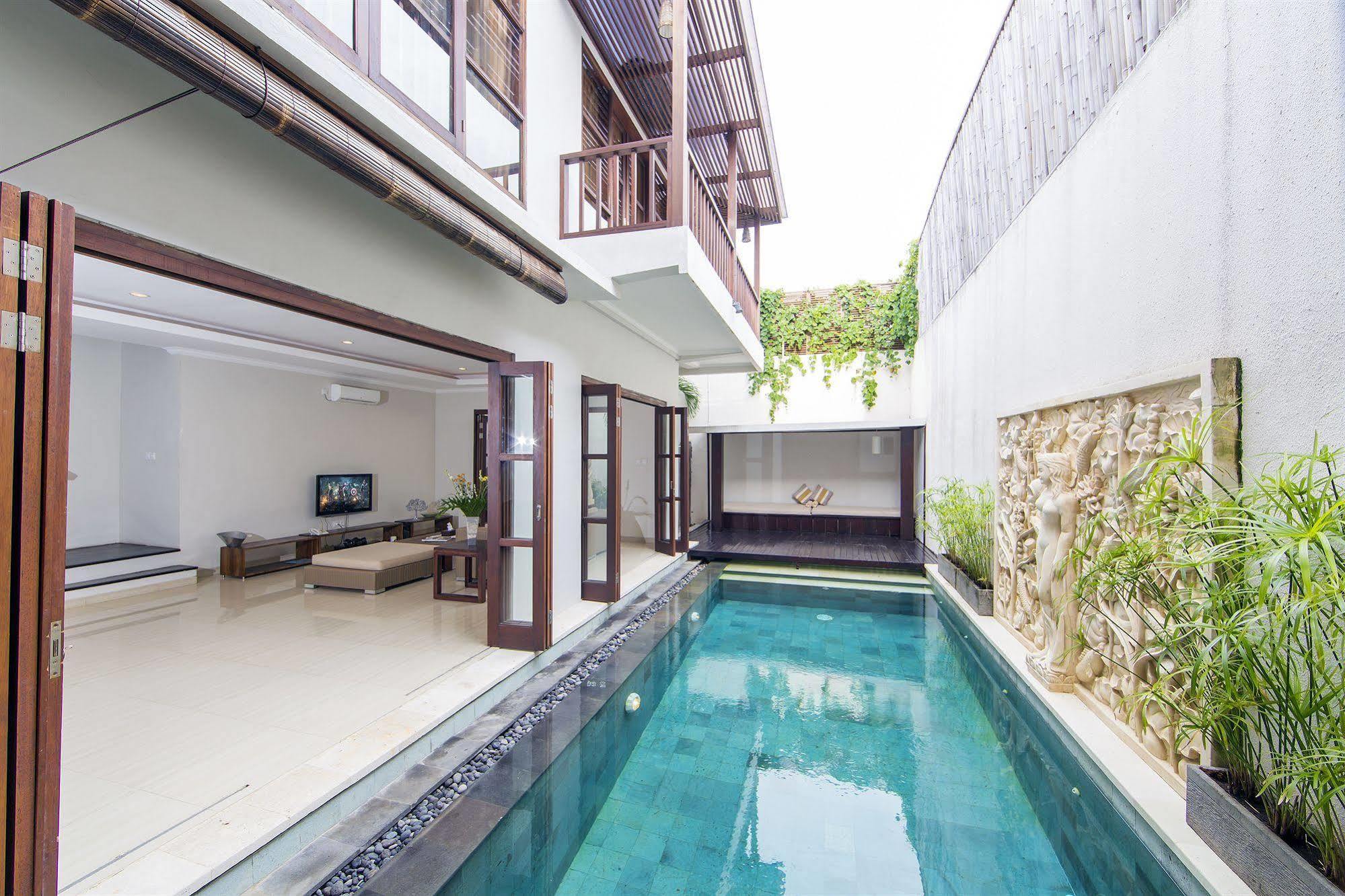 White Lotus Villas Seminyak Εξωτερικό φωτογραφία