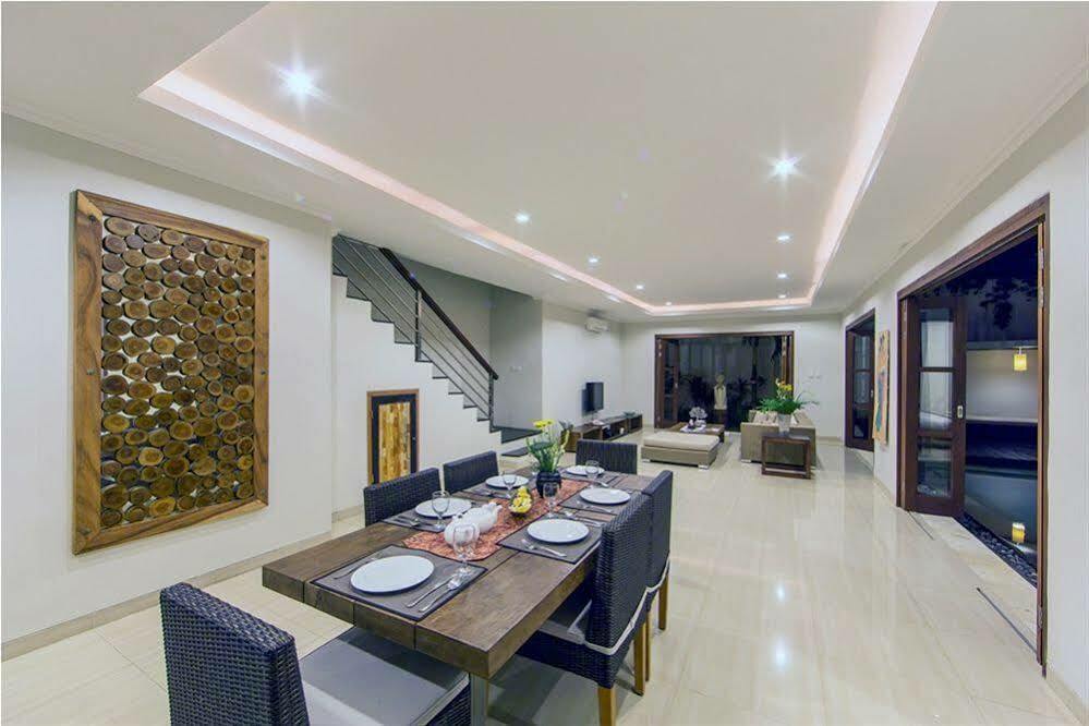 White Lotus Villas Seminyak Εξωτερικό φωτογραφία